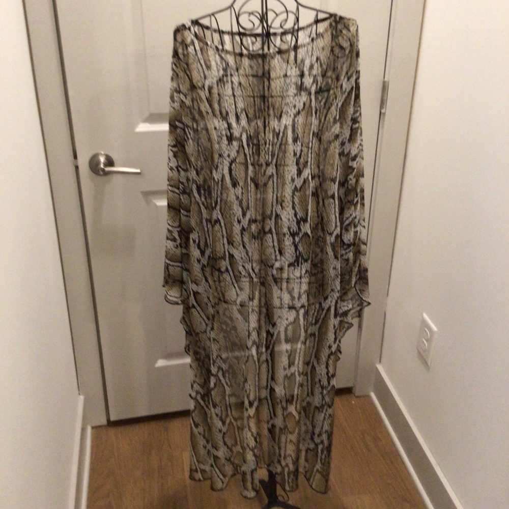 Cha Cha Vente Sheer Snakeskin Tunic Cover Up - Picture 3 of 7